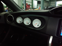 東京都羽村市Rmc　ZN6　86　GT　LTD　Defi　追加メーター取付作業