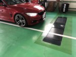 BMW F32 420iクーペ Msport 車検❗️車検テスター サイドスリップテスターにてサイドスリップを測定しました。青梅市E様BMWF32420iクーペMsport車検