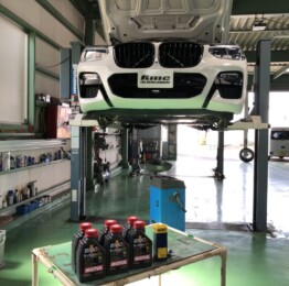 BMW G01 X3 車検❗️車検整備、エンジンオイル交換、オイルエレメント交換作業