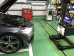 BMWF32428isport 車検、車検整備❗️ヘッドライト光軸測定&調整、サイドスリップ測定等車検整備を行いました。